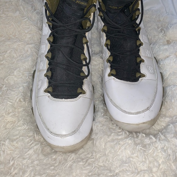 Air Jordan 9 Copper Statue - Picture 2 of 3